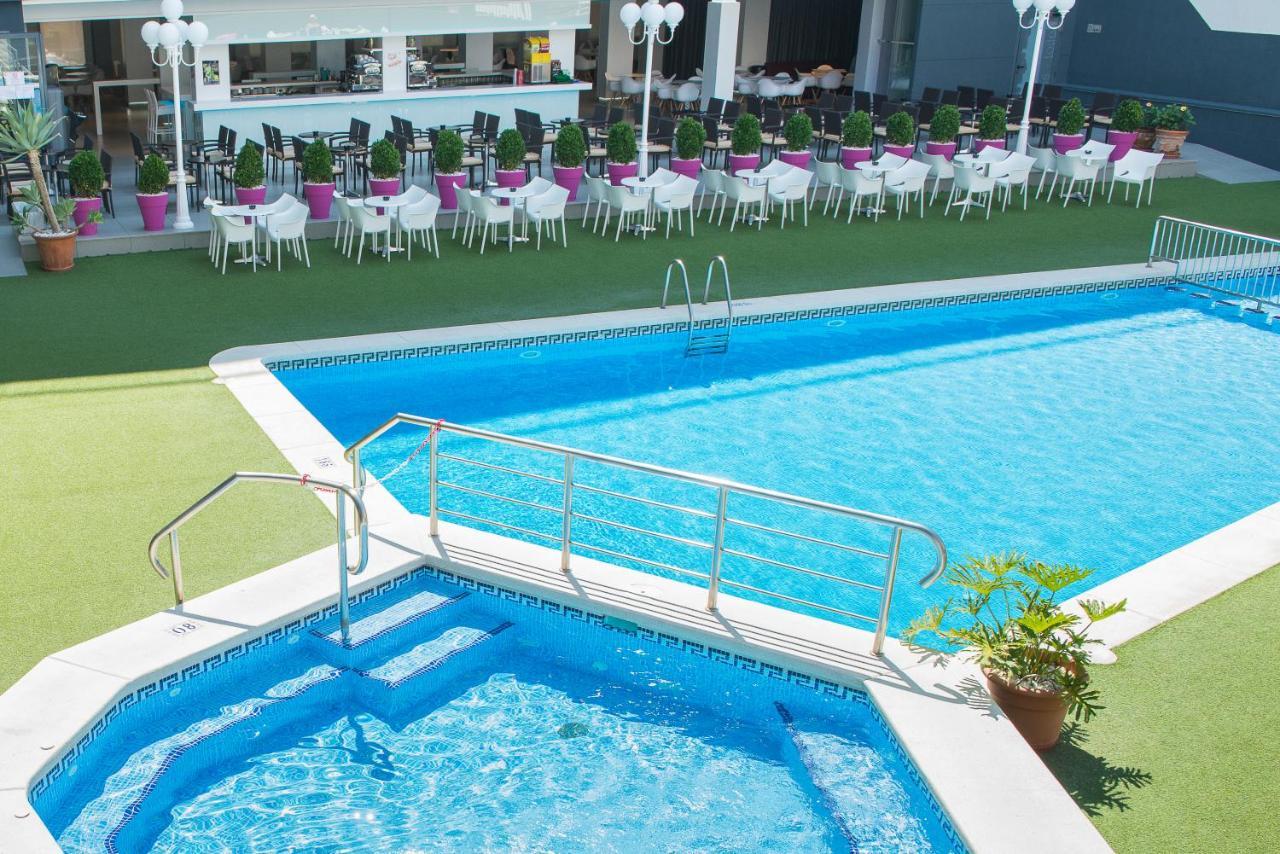 6 Hoteles Céntricos Cerca de la Iglesia de San Jaime en Benidorm